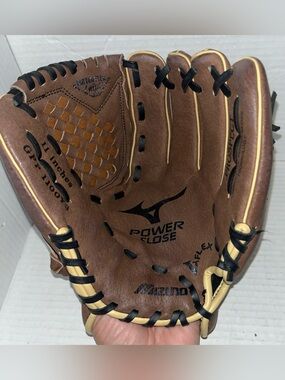 Mizuno GPP 1100Y3 11” Baseball Glove Leather Right Handed Thrower Brown